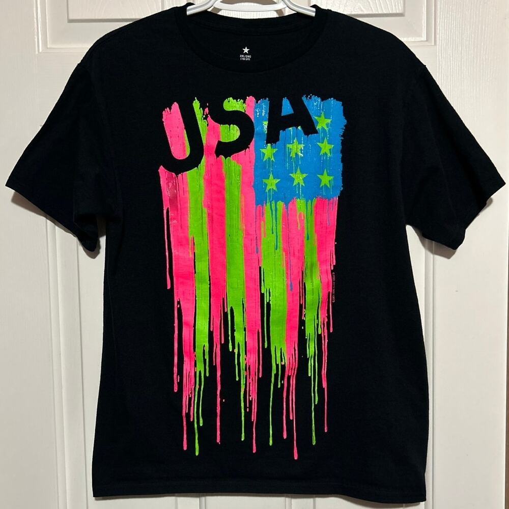 Men's Black USA on Neon Color Flag Short Sleeve T-Shirt‎ Size M